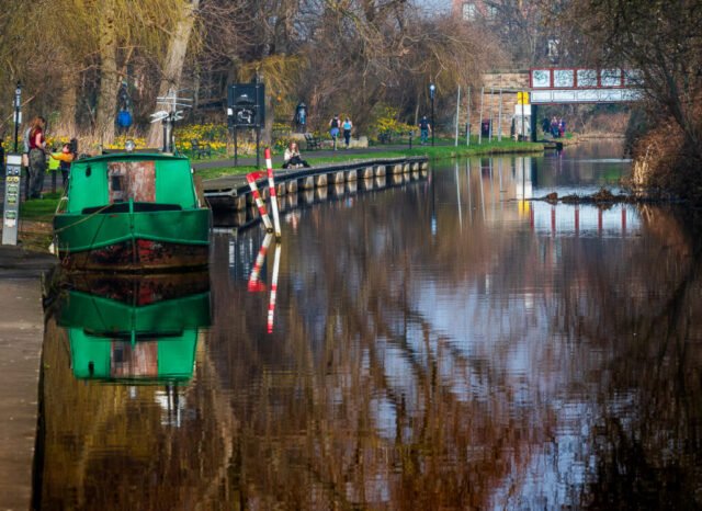 Warm Spring afternoon at Harrison Park, Union Canal Edinburgh