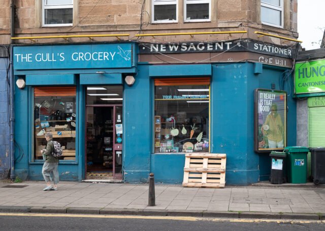 124a Ferry Rd., Edinburgh EH6 4PG